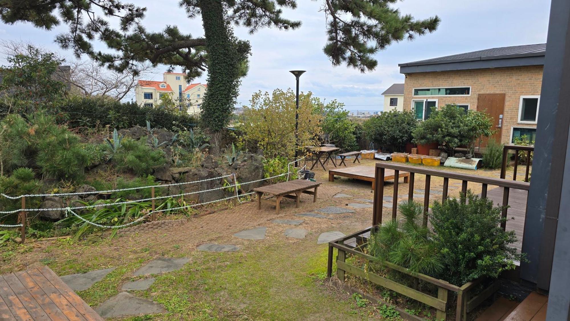 Wind Jeju Cafe & Pension Szogüpho Kültér fotó