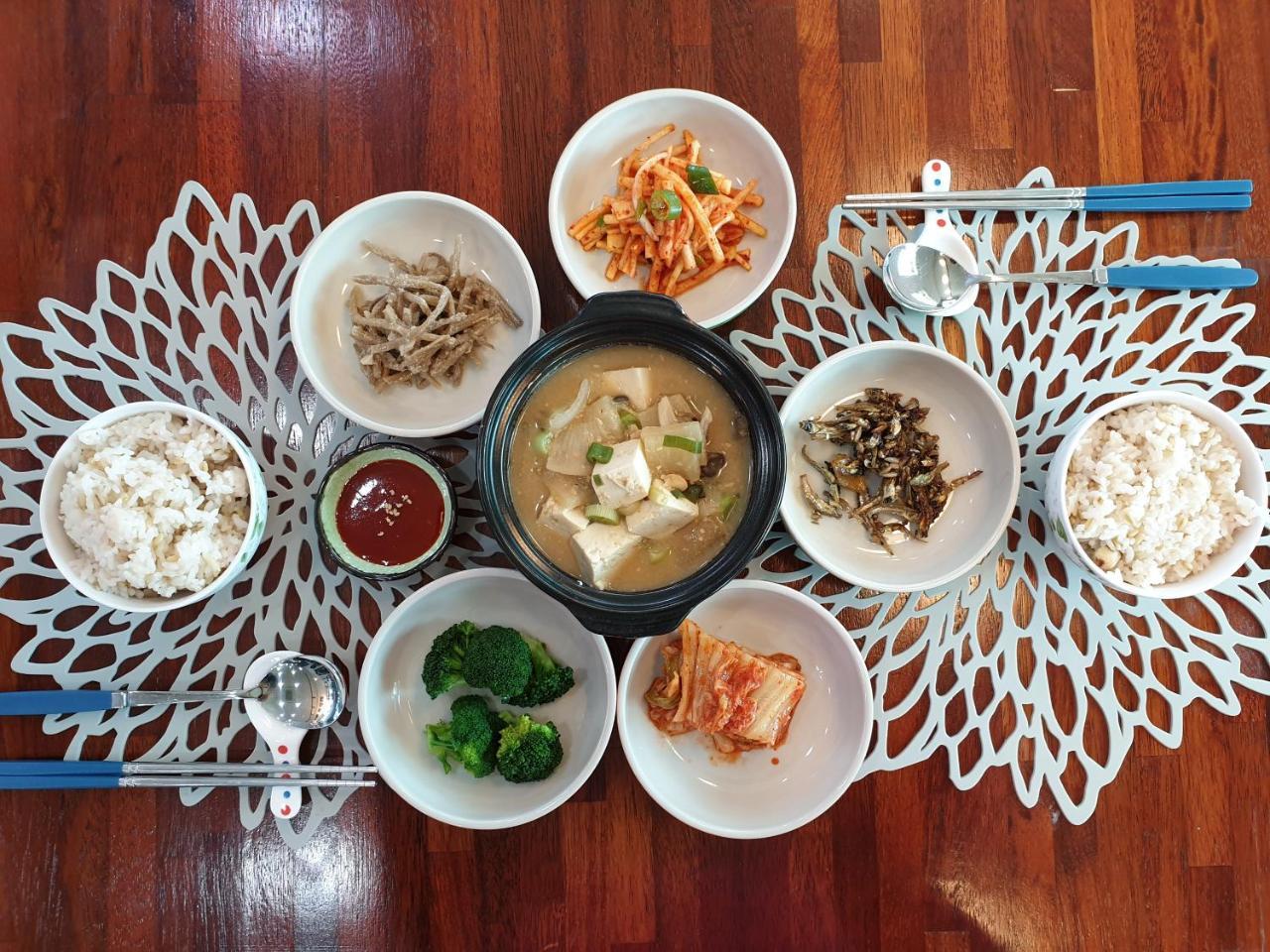 Wind Jeju Cafe & Pension Szogüpho Kültér fotó