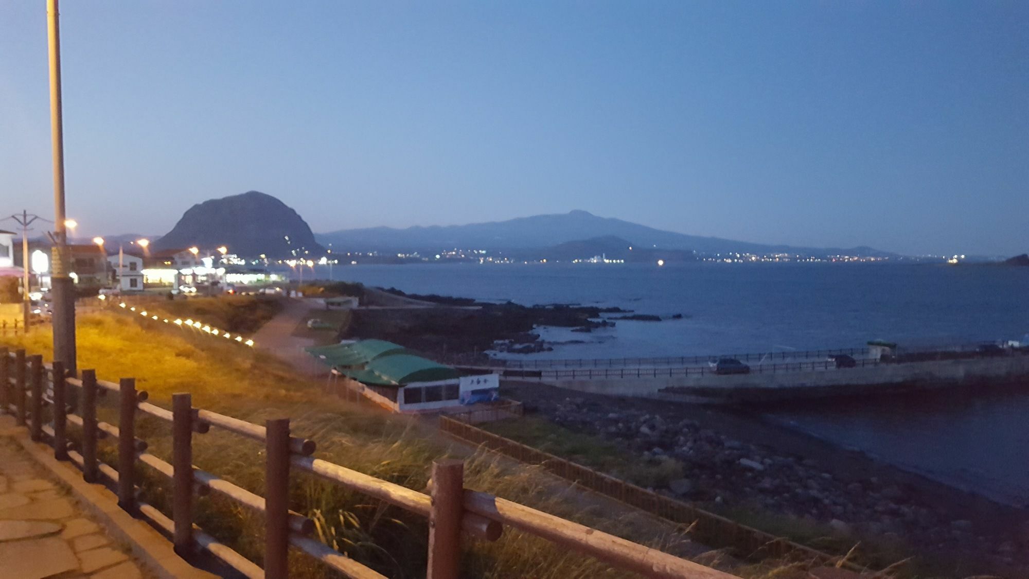 Wind Jeju Cafe & Pension Szogüpho Kültér fotó