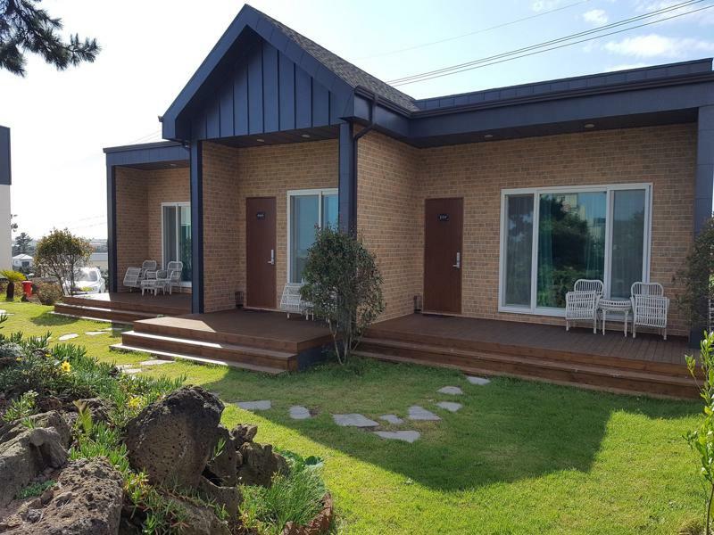 Wind Jeju Cafe & Pension Szogüpho Kültér fotó